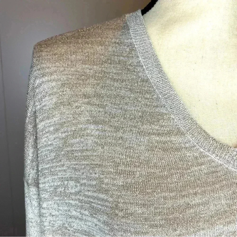 Joie Calee V-Neck Knit Sweater in Beige/Gold Size S